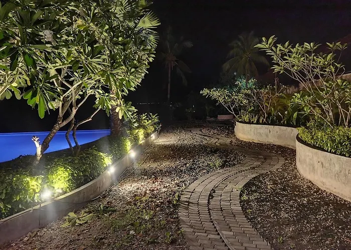 Zaruchi Villa *