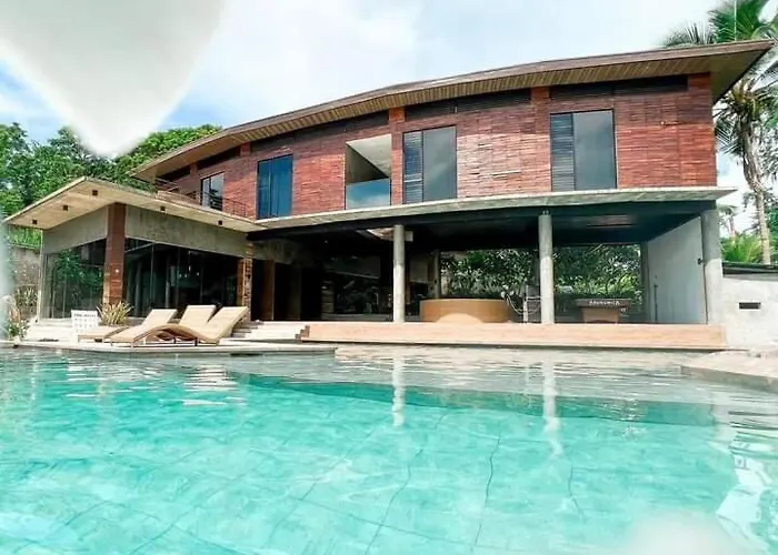 Zaruchi Villa *
