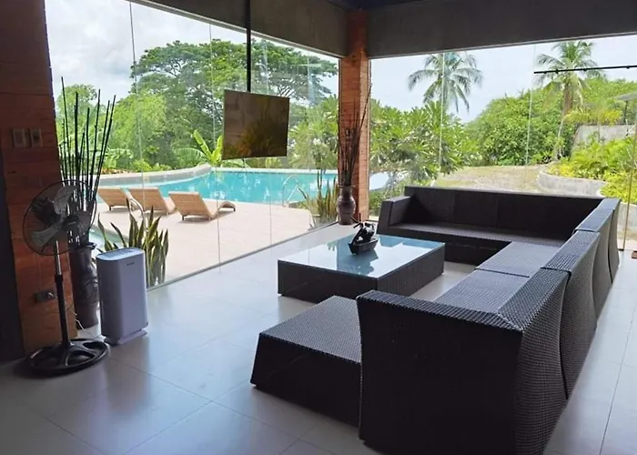 Villa Zaruchi Argao